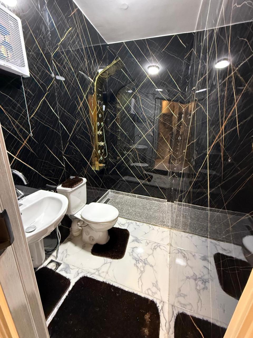 Hadla Inn Nazlet el-Sîsi Extérieur photo