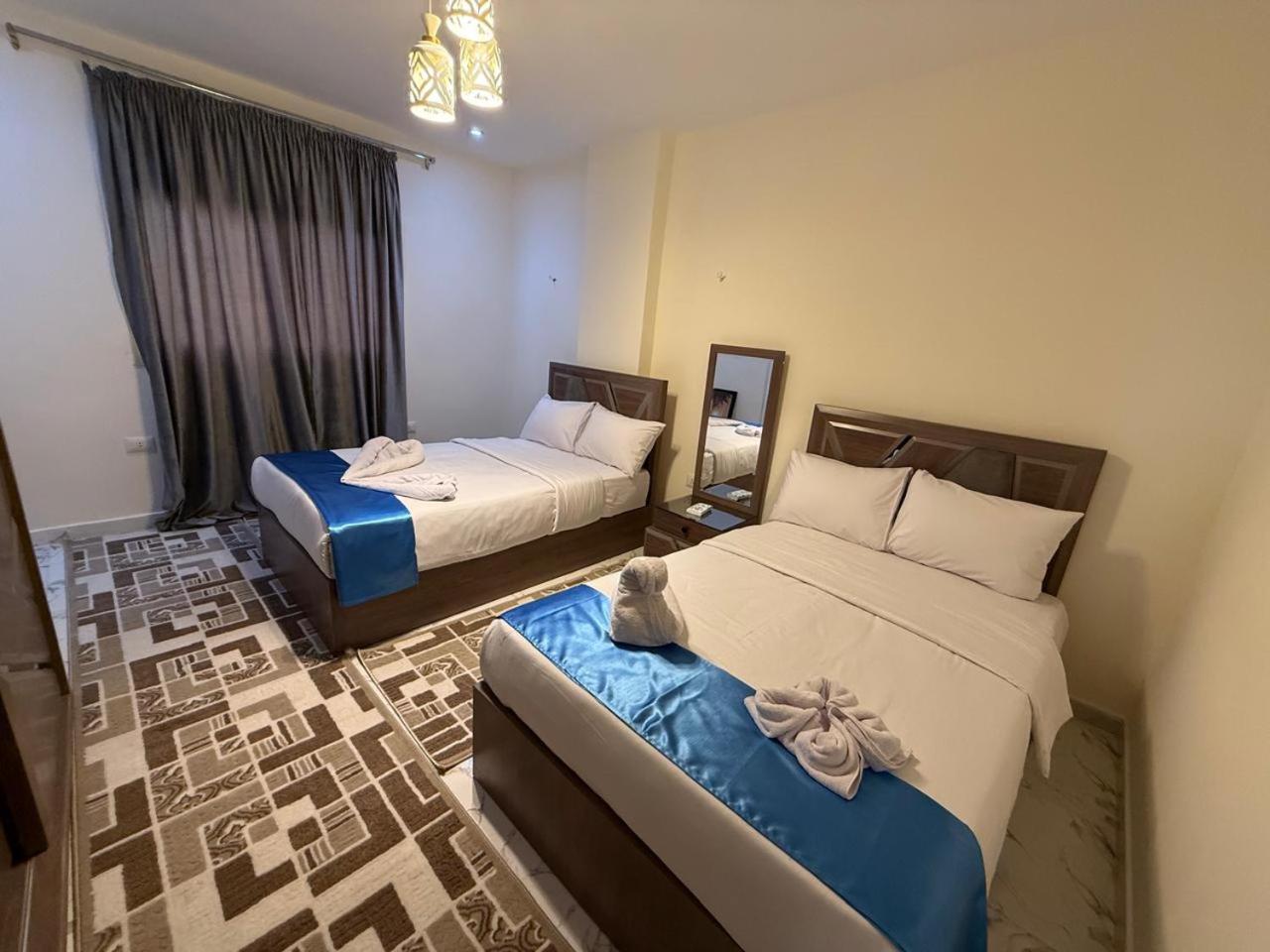 Hadla Inn Nazlet el-Sîsi Extérieur photo